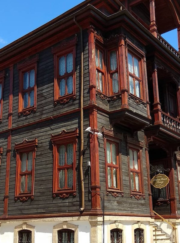 Mihran Hanim Konagi主图