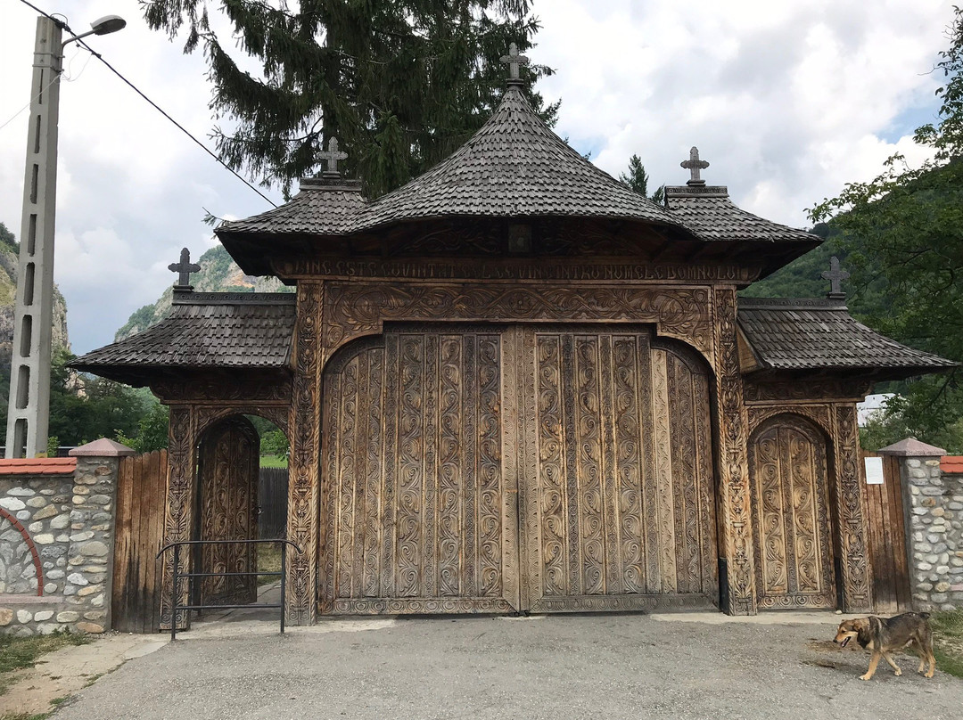 Polovragi Monastery-Polovragi必去景点