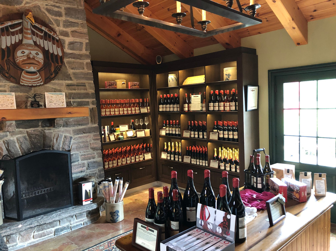 Hidden Bench Vineyards & Winery景点图片