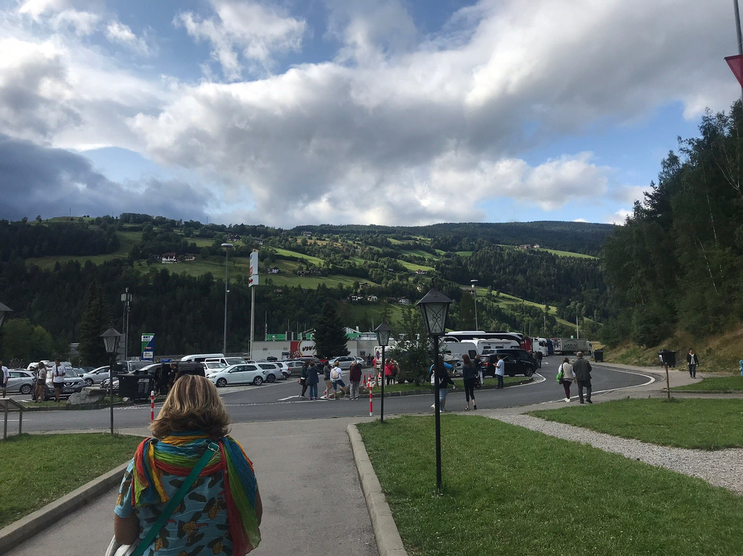 Rosehill Foodpark Eisentratten