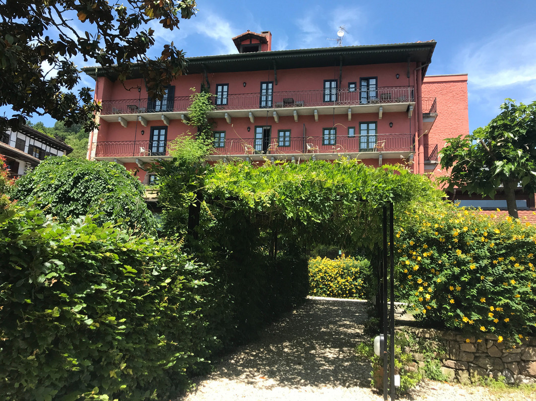 楚鲁特酒店主图