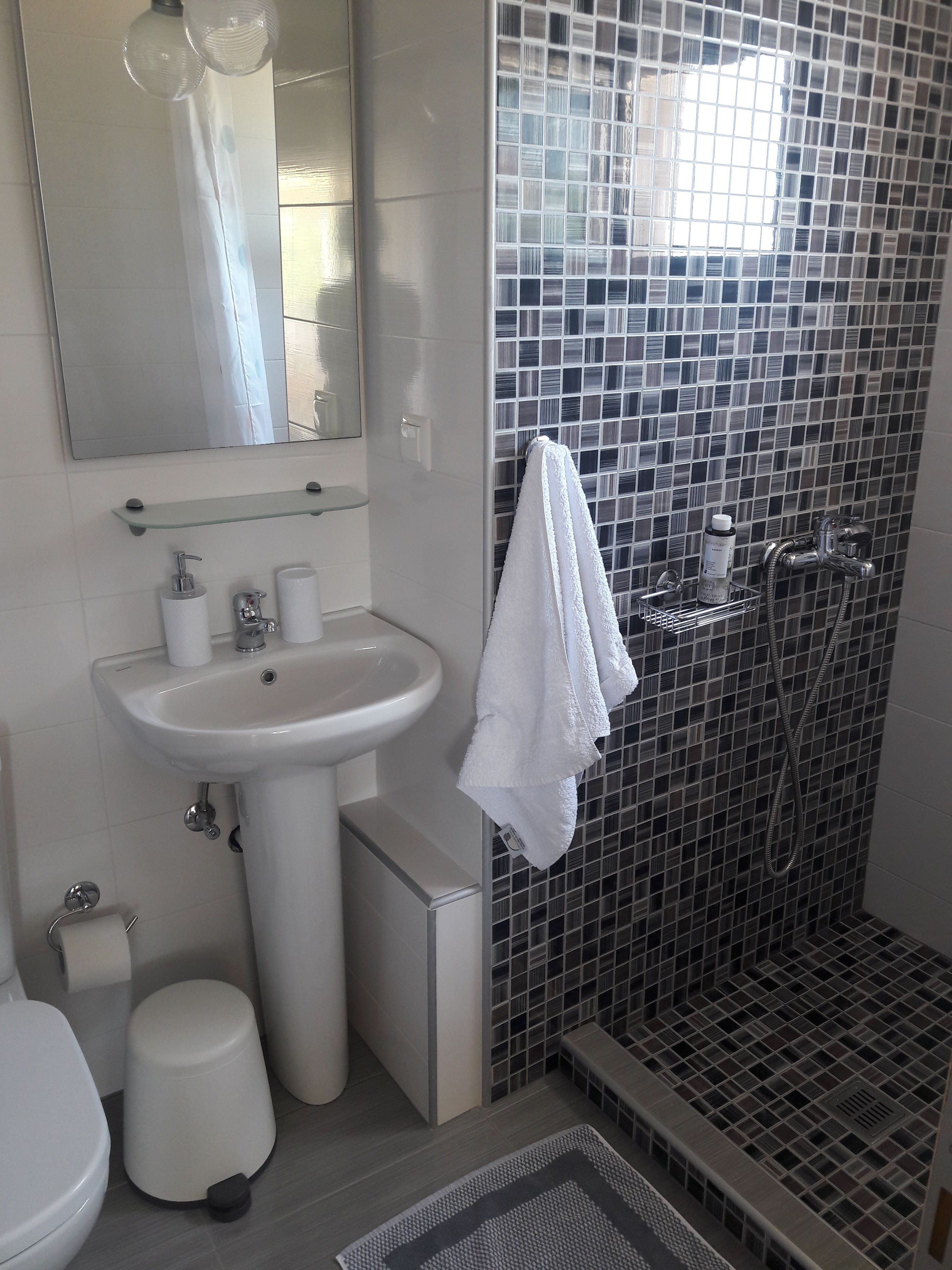 Vito's Parga View Apartments-浴室