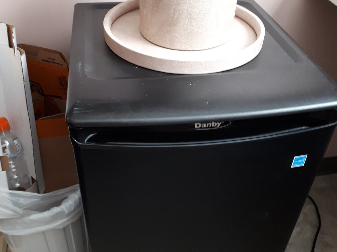 Silver Birch Motel主图