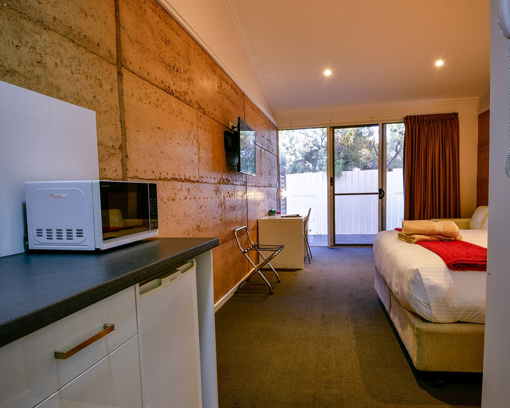 Crossroads Ecomotel主图