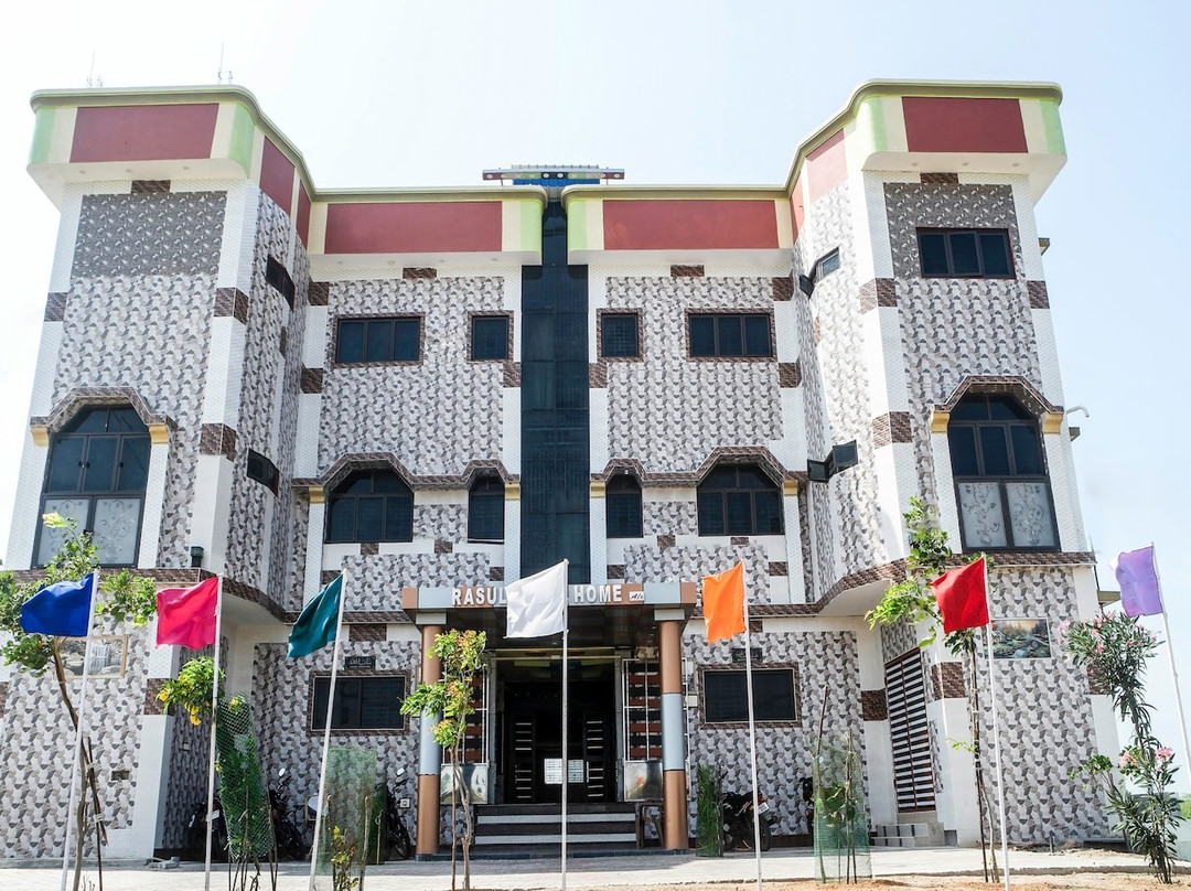 Rasul Royal Home and Lodge