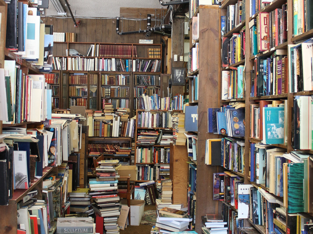 MacLeod's Books-温哥华必去景点