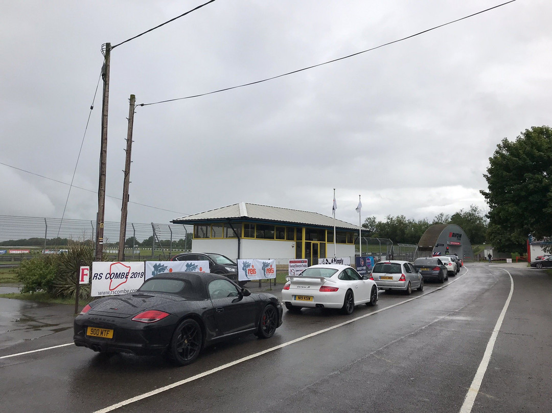 Castle Combe Circuit-库姆堡必去景点