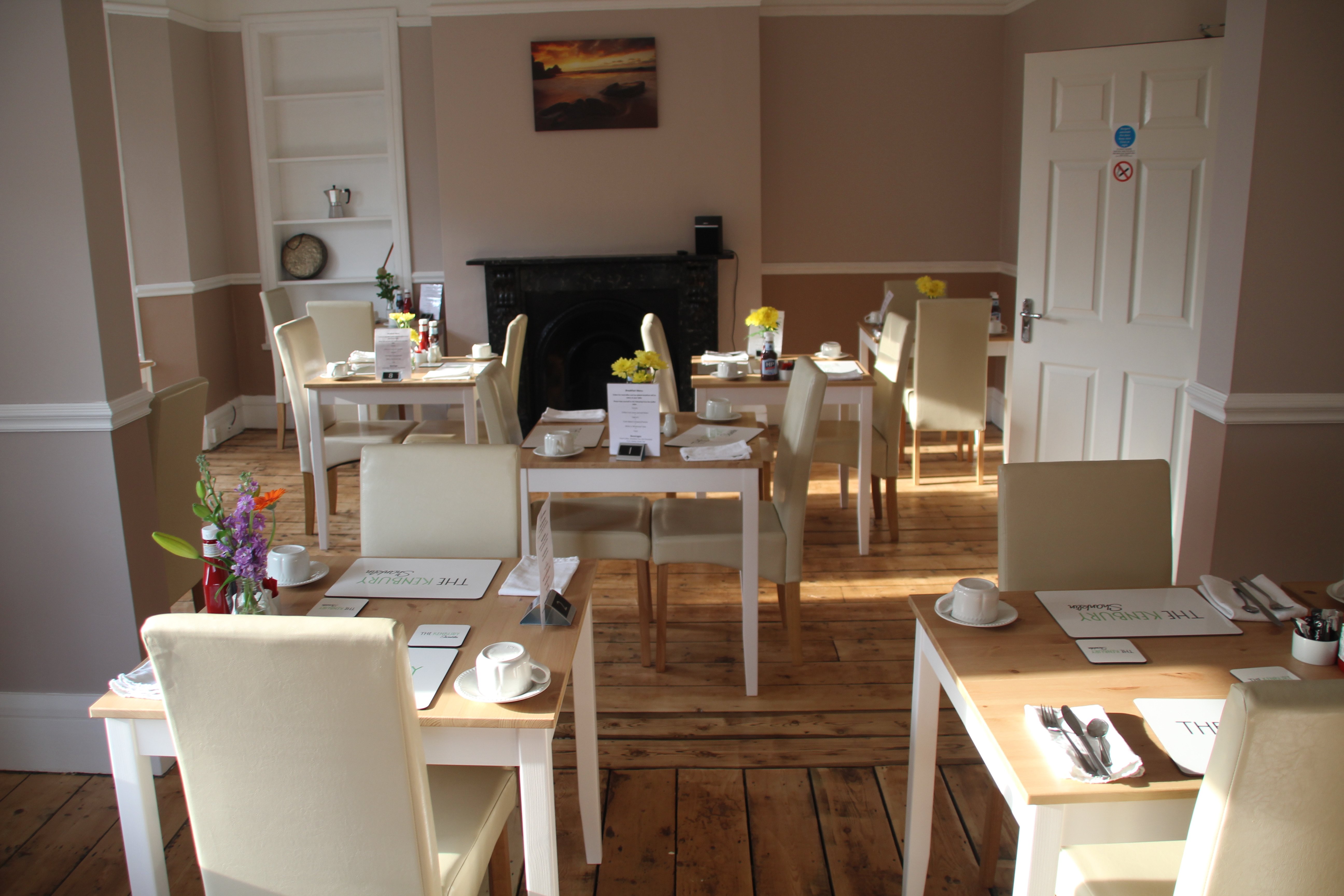 肯伯里酒店-官方