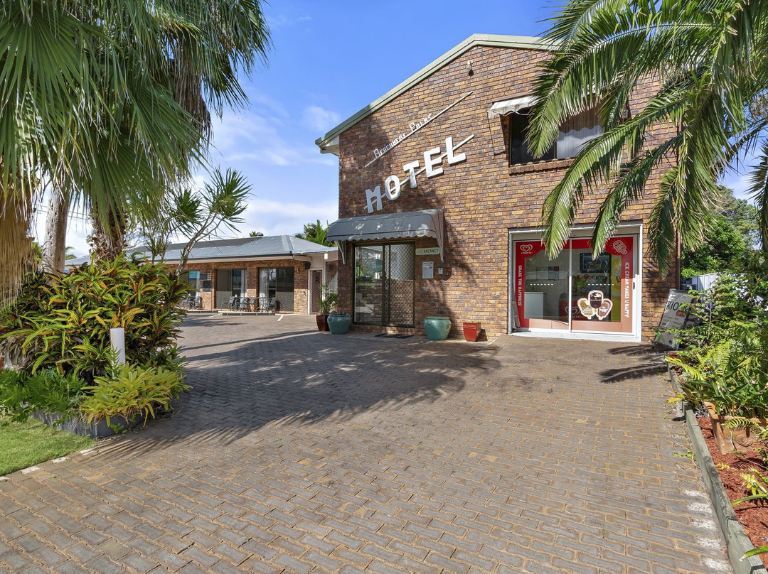 Beachmere Palms Motel主图