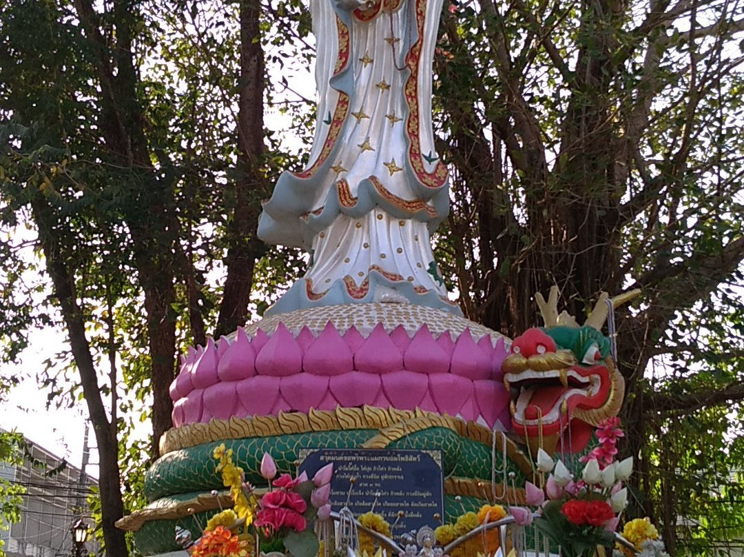 Phra Mae Ya Shrine景点图片