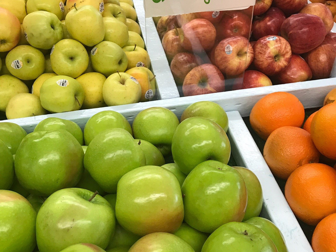 Precision Fruit and Antiques景点图片
