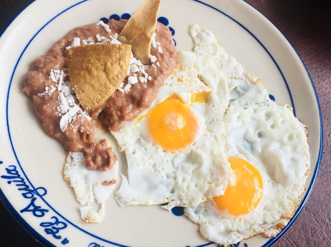 Hotel El Aguila主图