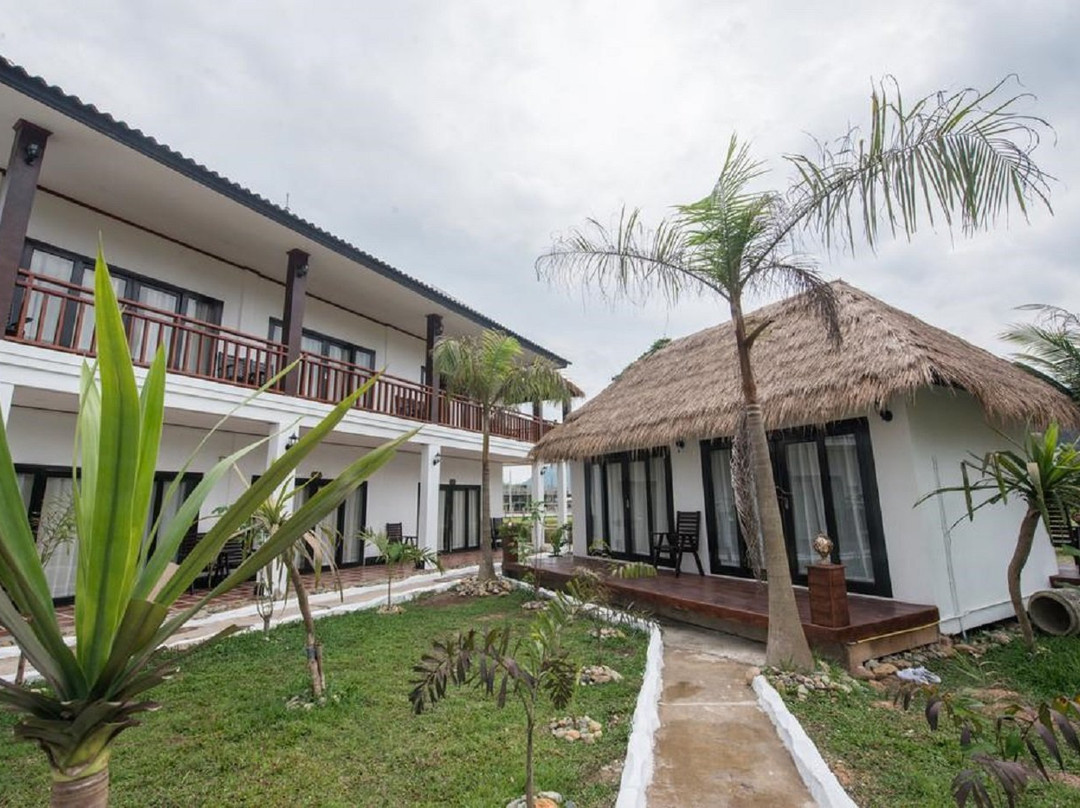 Savanh Sunset View Resort主图