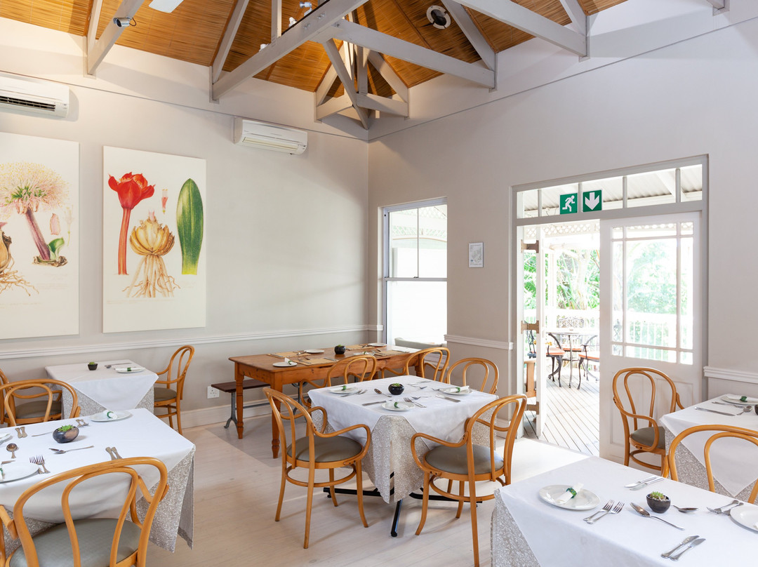 魁瑞湖旅馆主图