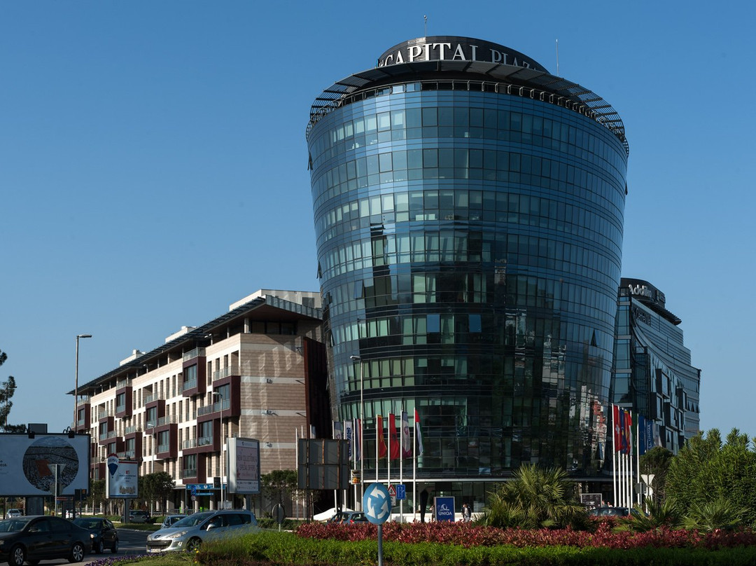 The Capital Plaza-波德戈里察必去景点