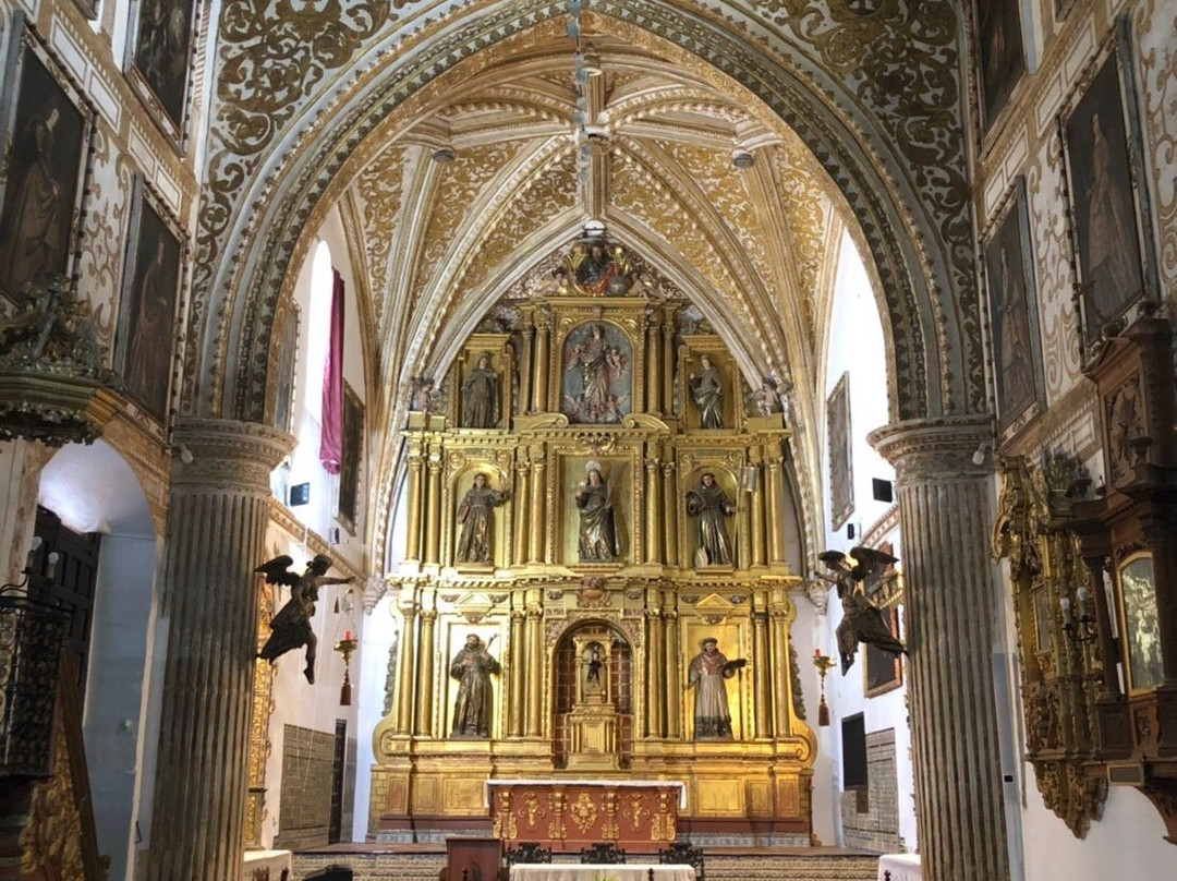 Convento de Santa Clara-卡莫纳必去景点