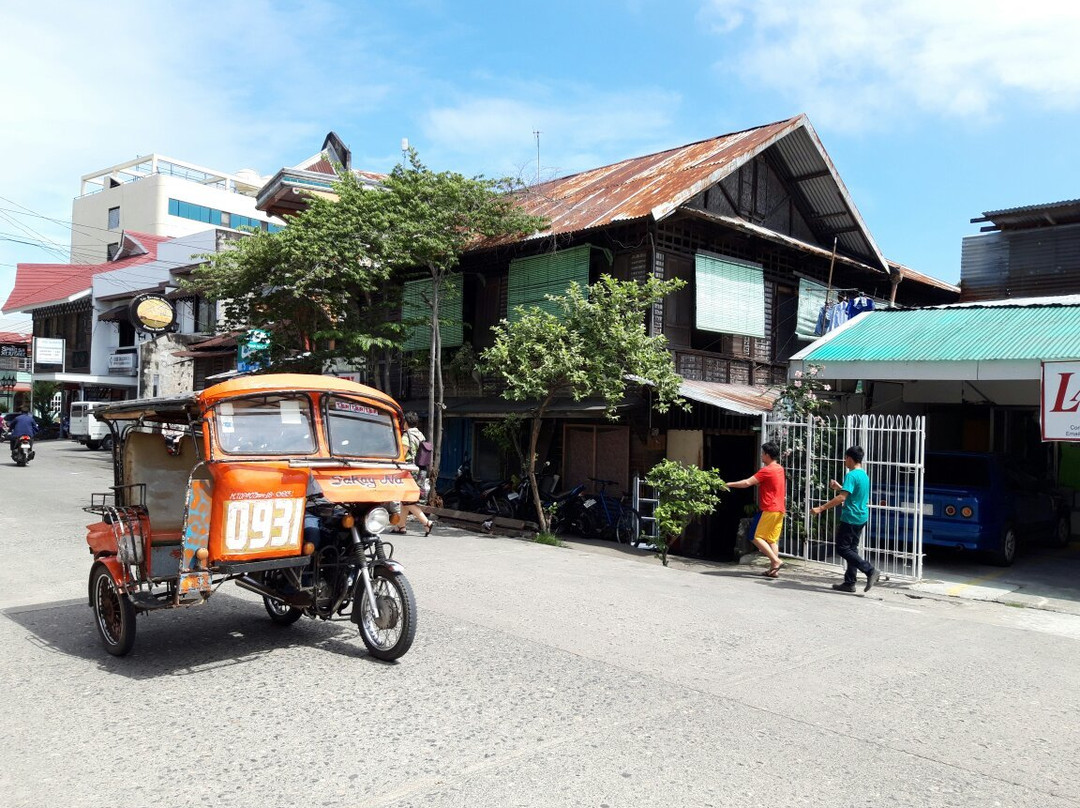 杜马盖地可可格兰德酒店主图