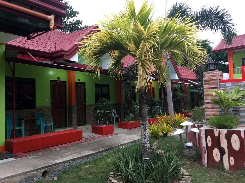 Green Park Tourist Inn主图