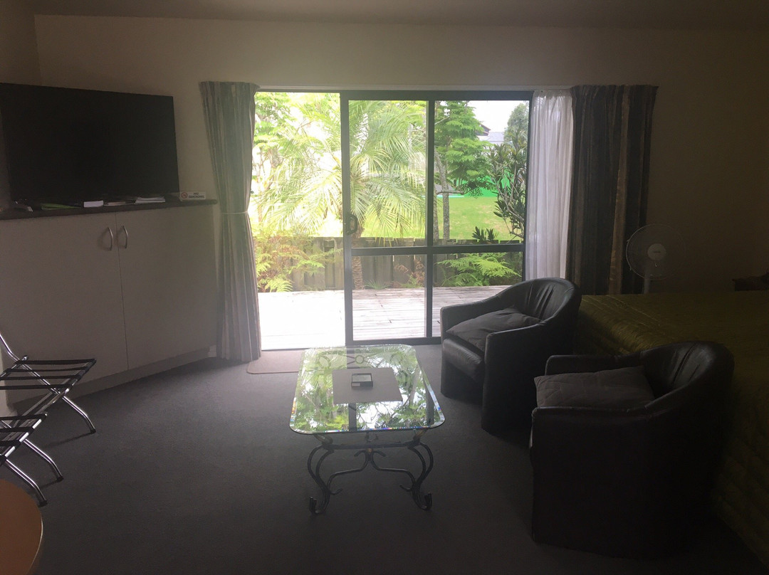 Peninsula Motel主图