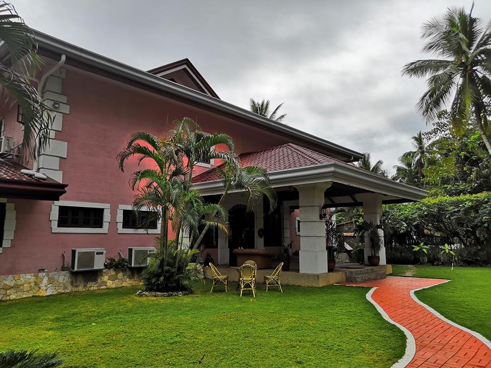 拉斯弗洛雷斯酒店主图