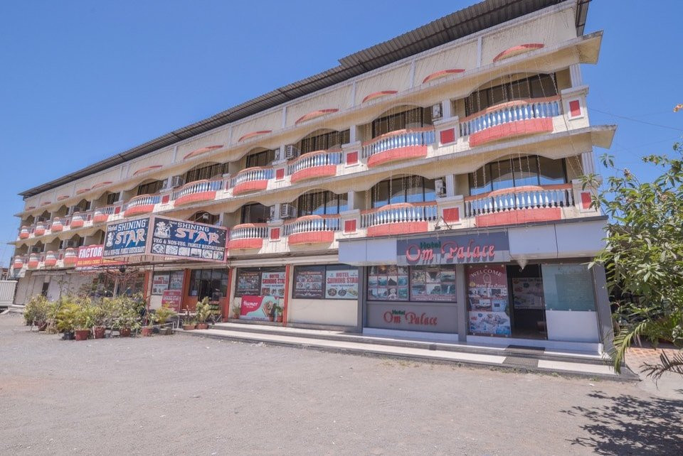 OYO 13151 Hotel OM Palace主图