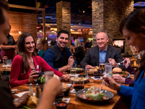 Maysville酒店住宿-Cherokee Casino & Hotel West Siloam Springs