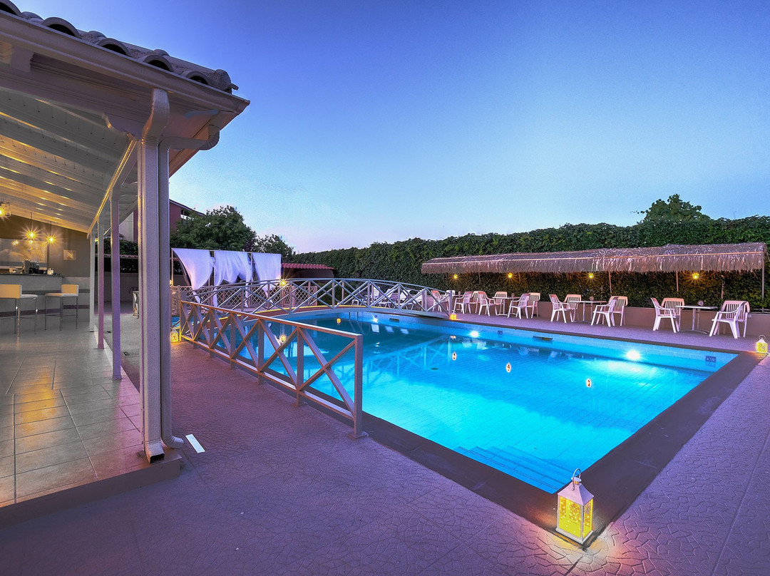 Hotel Taxiarhis主图