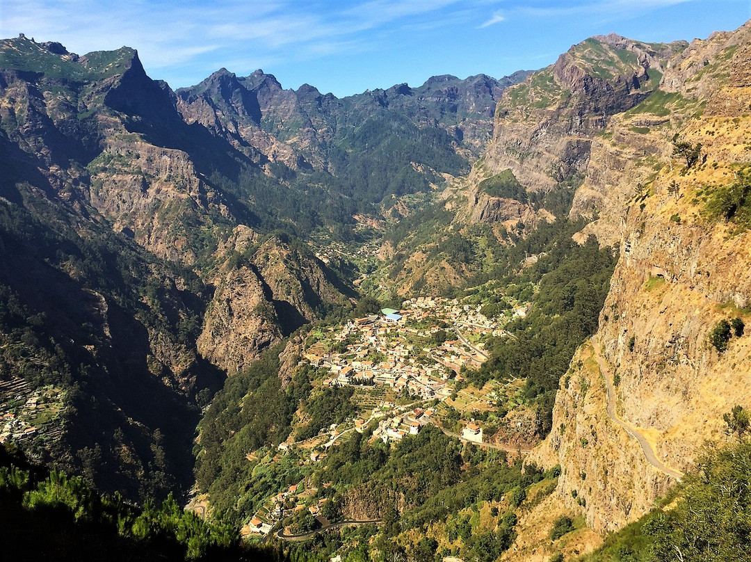 Miradouro da Boca dos Namorados景点图片