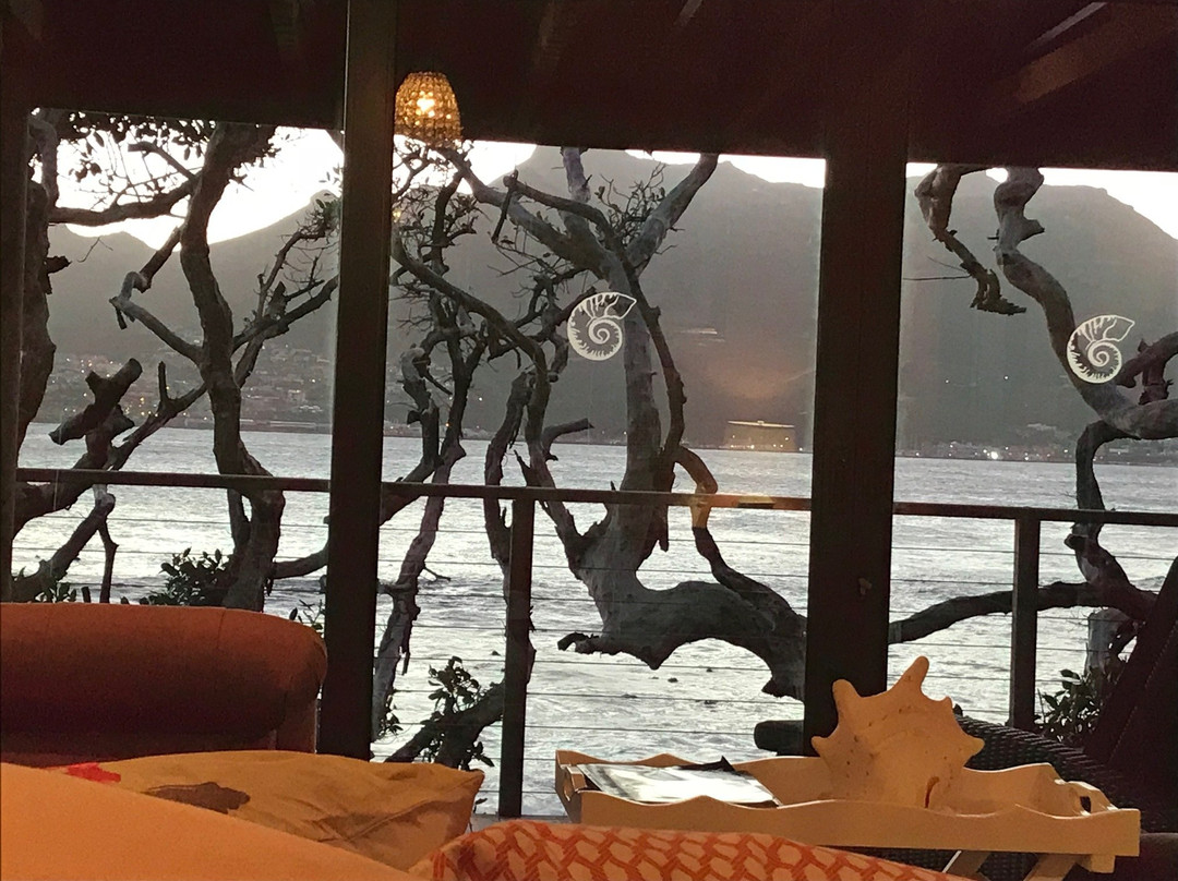 大西洋亭茨瓦罗酒店主图