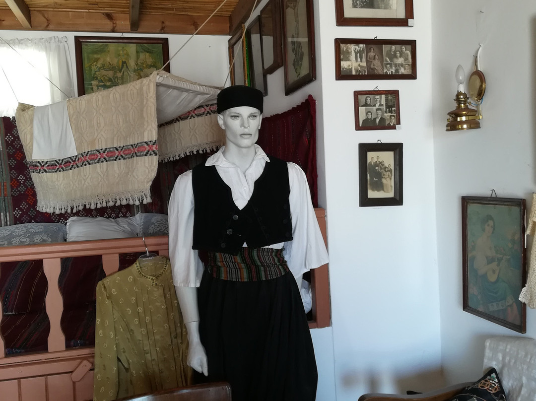 Folklore & Maritime Museum景点图片