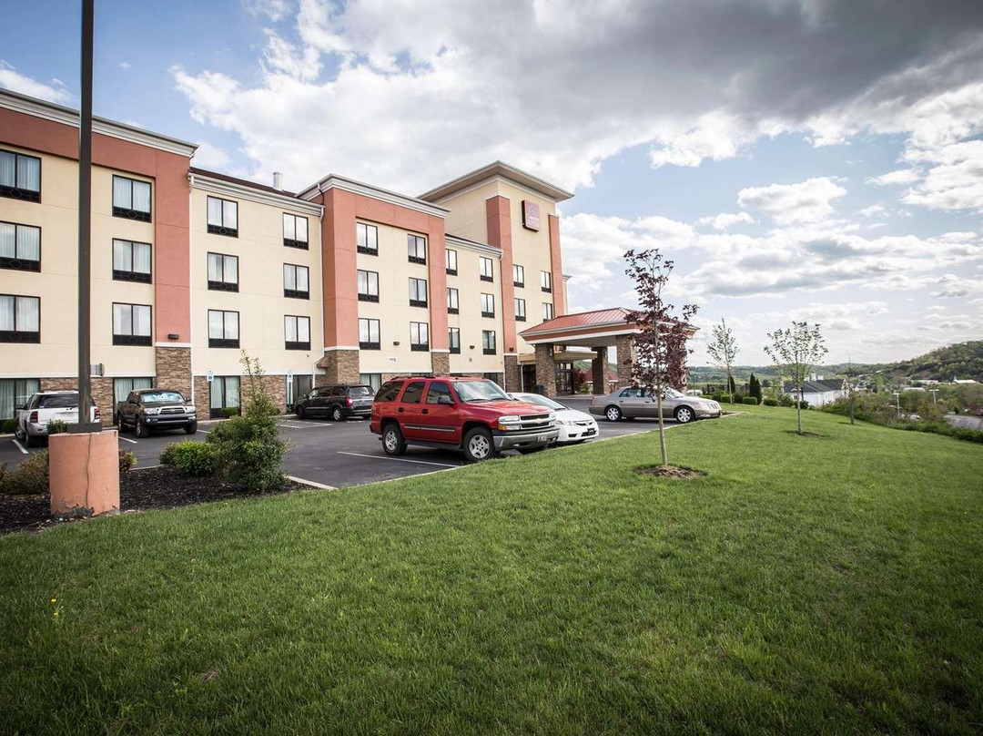 金斯波特凯富套房酒店主图