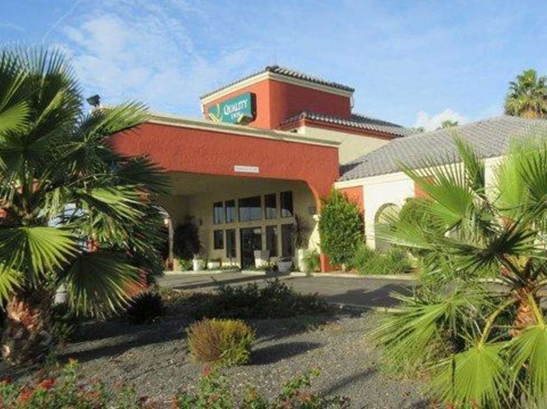 Spark By Hilton Santa Nella主图