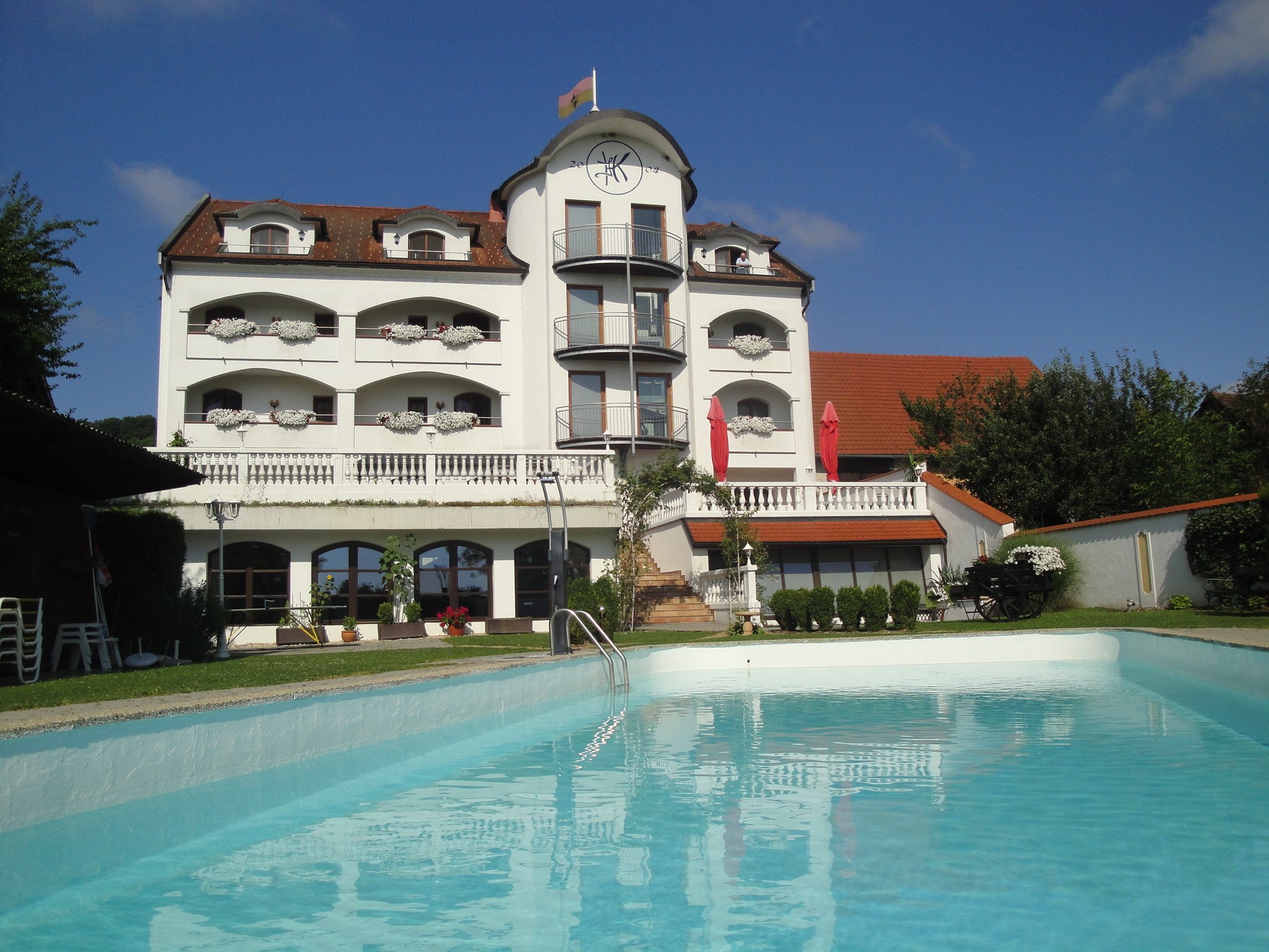 beim Krutzler Hotel-泳池