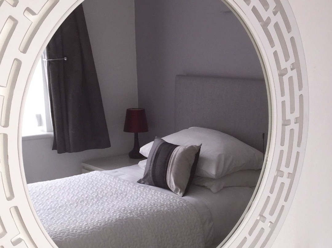 Castle Lodge Guest House主图