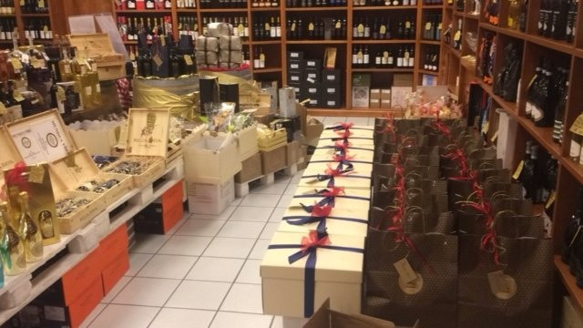 Wine Shop Padenghe Cantina di Soave景点图片