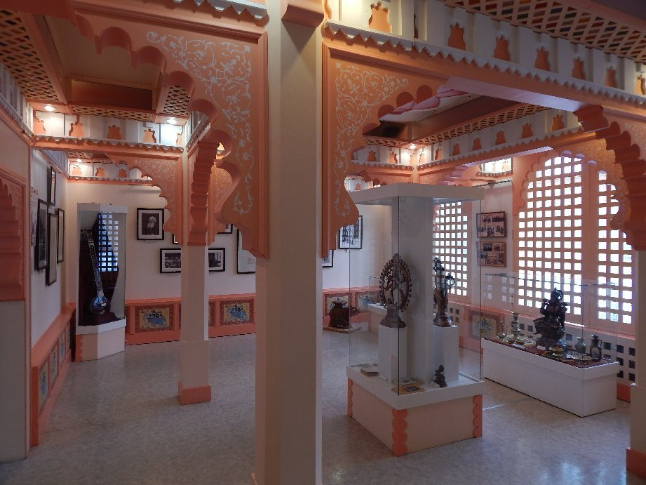 Vurmankasy旅游景点-Raduga Cultural Exhibit Center