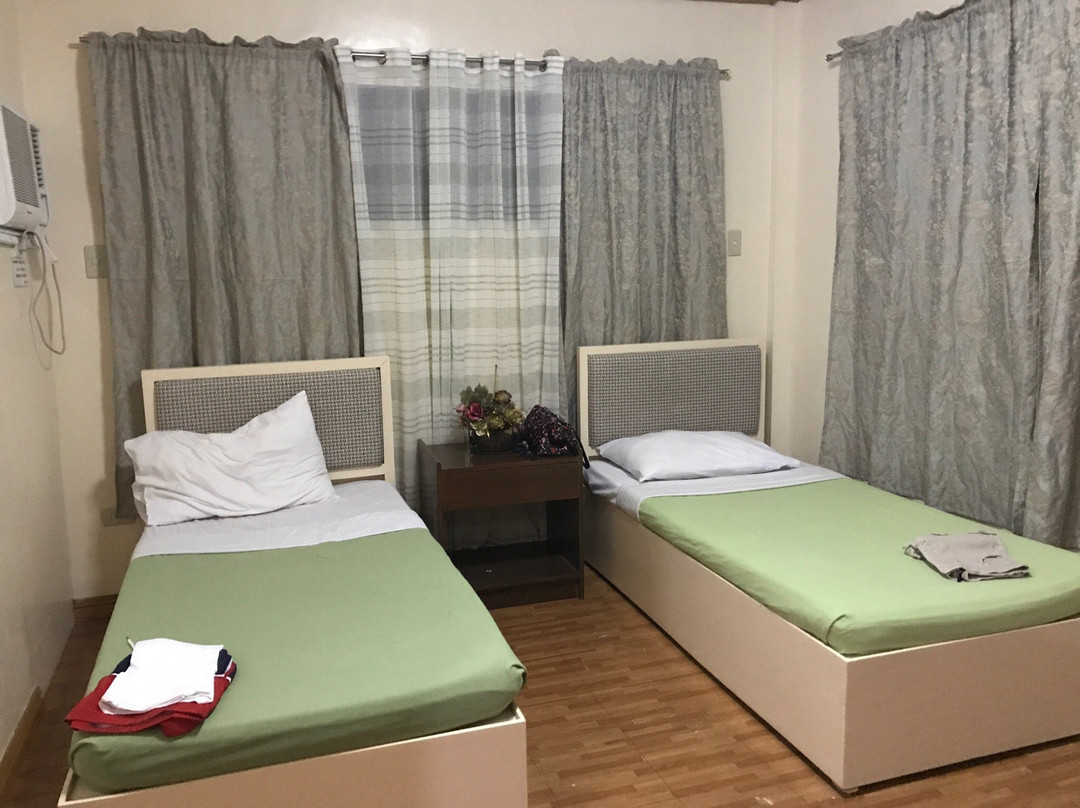 Calapan Bay Hotel主图