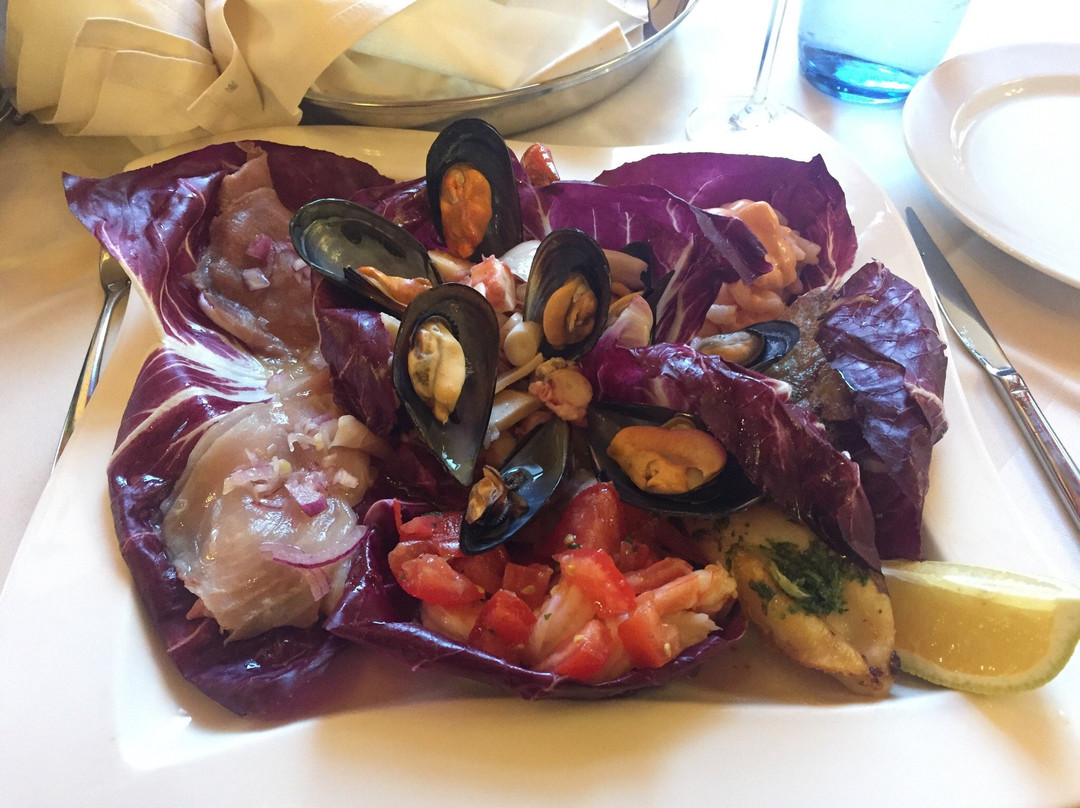 梅明根餐馆和美食-Taki Taki Restaurant