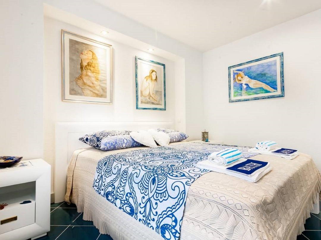 Bluemarine Rooms & Apartments