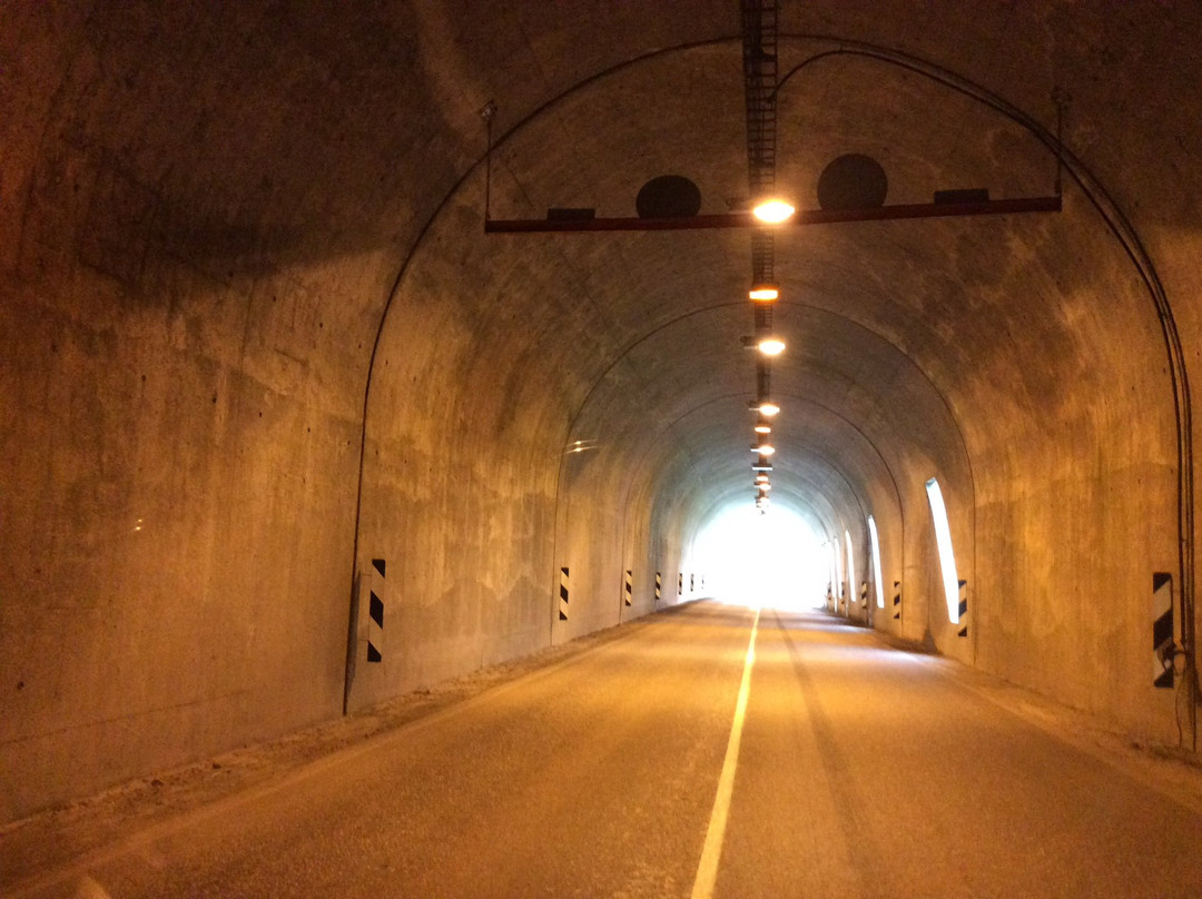 Vestfirdir Tunnel On Route 60/65景点图片