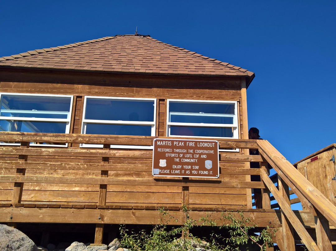 Martis Peak Fire Lookout景点图片