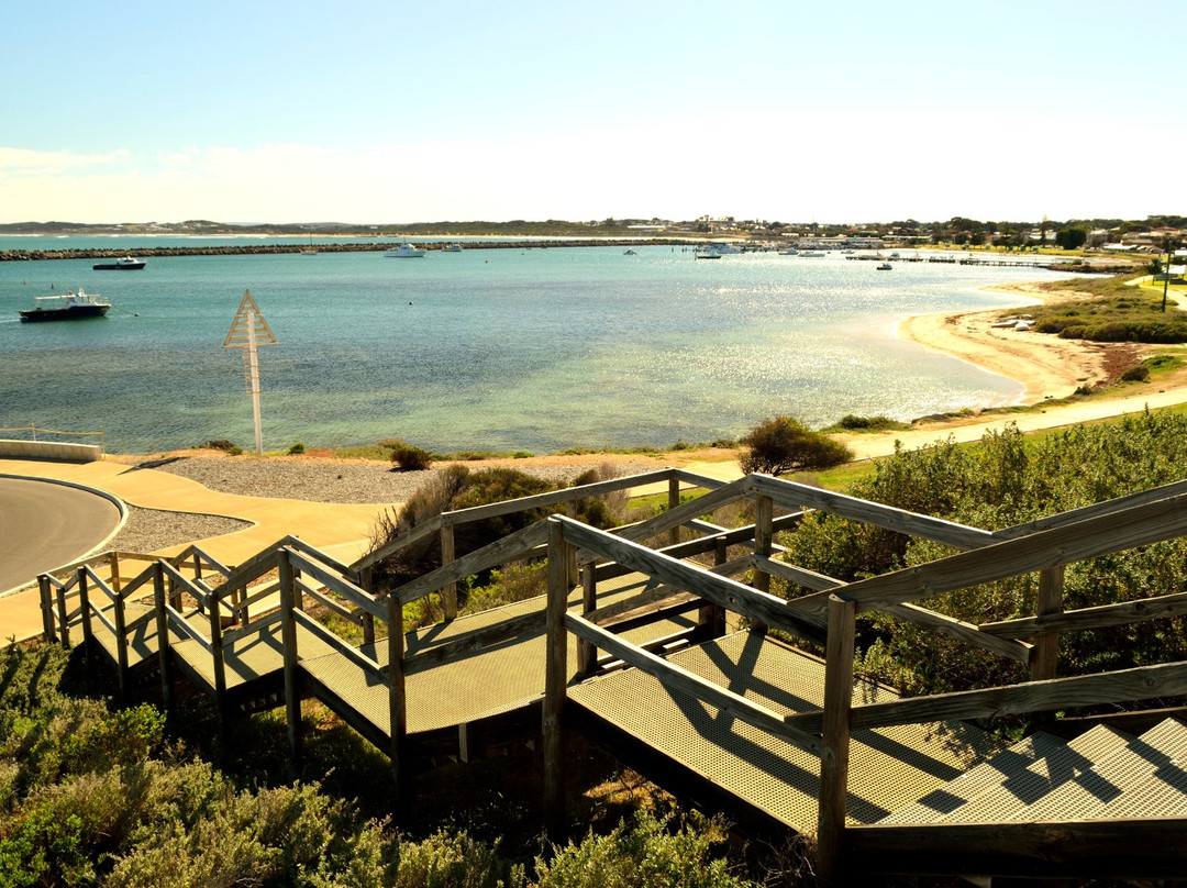 The Fishermen's Memorial Lookout and Obelisk景点图片