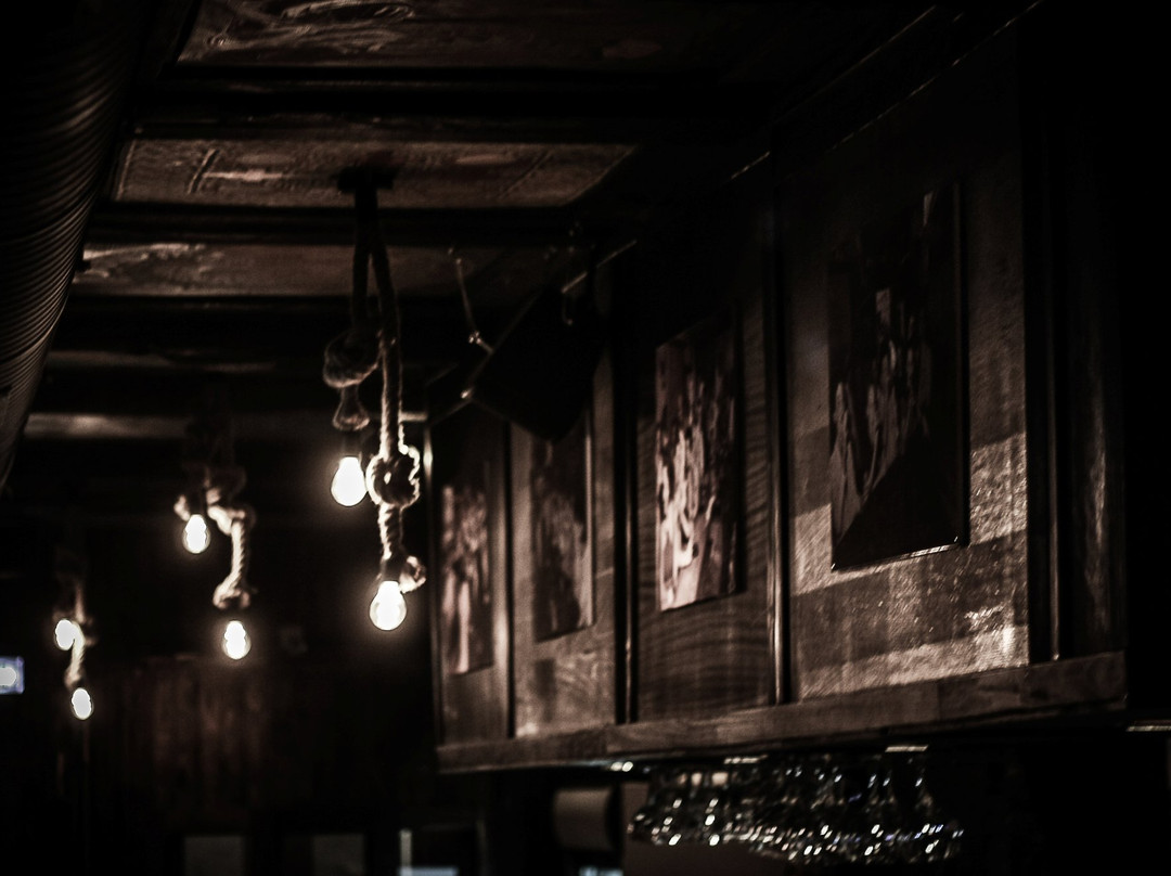 Dirty Joe Tavern景点图片