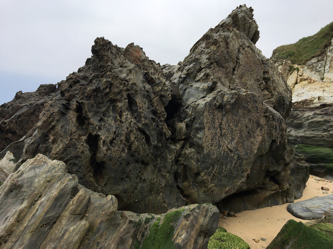 Playa de Serantes景点图片