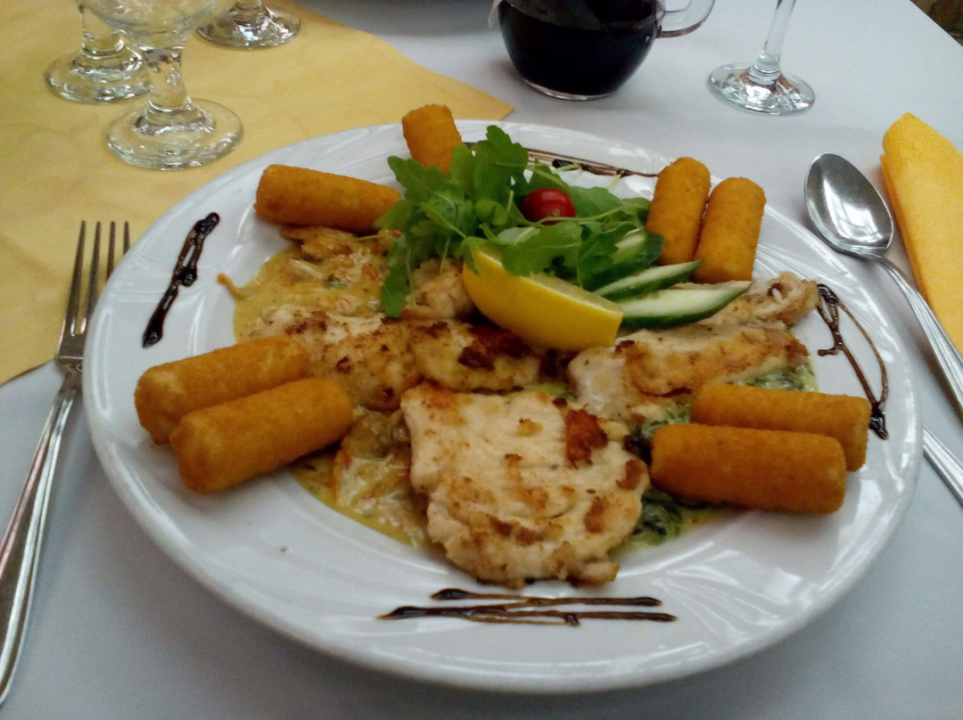 Vadasz Restaurant & Hotel主图