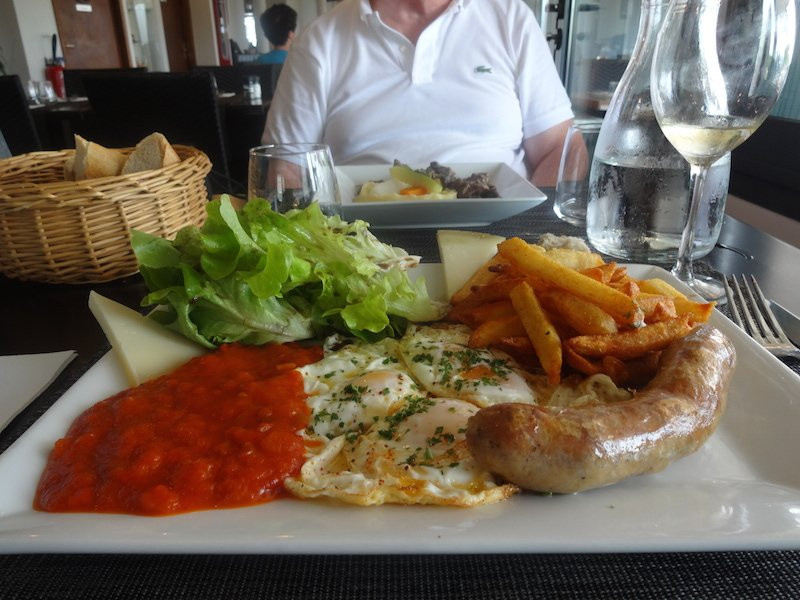 Larressore餐馆和美食-Aldaburua