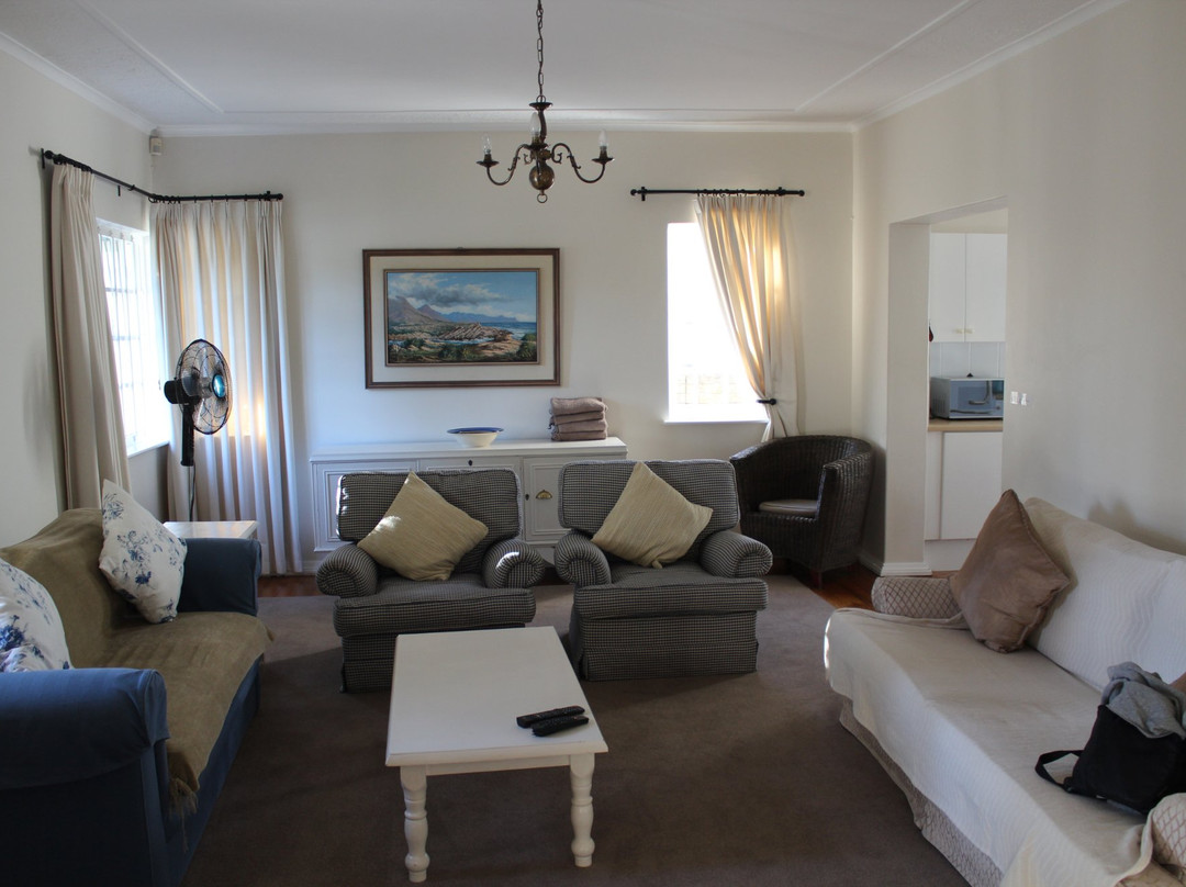 Squirrel's Way Cottage