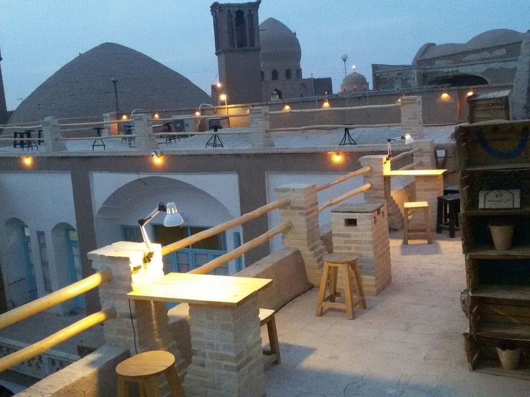 卡尚餐馆和美食-Cafe Baam