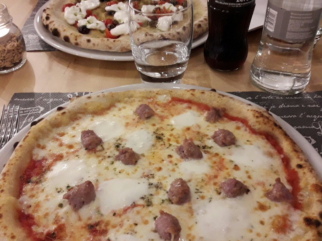 Nessie Naturalmente Pizza