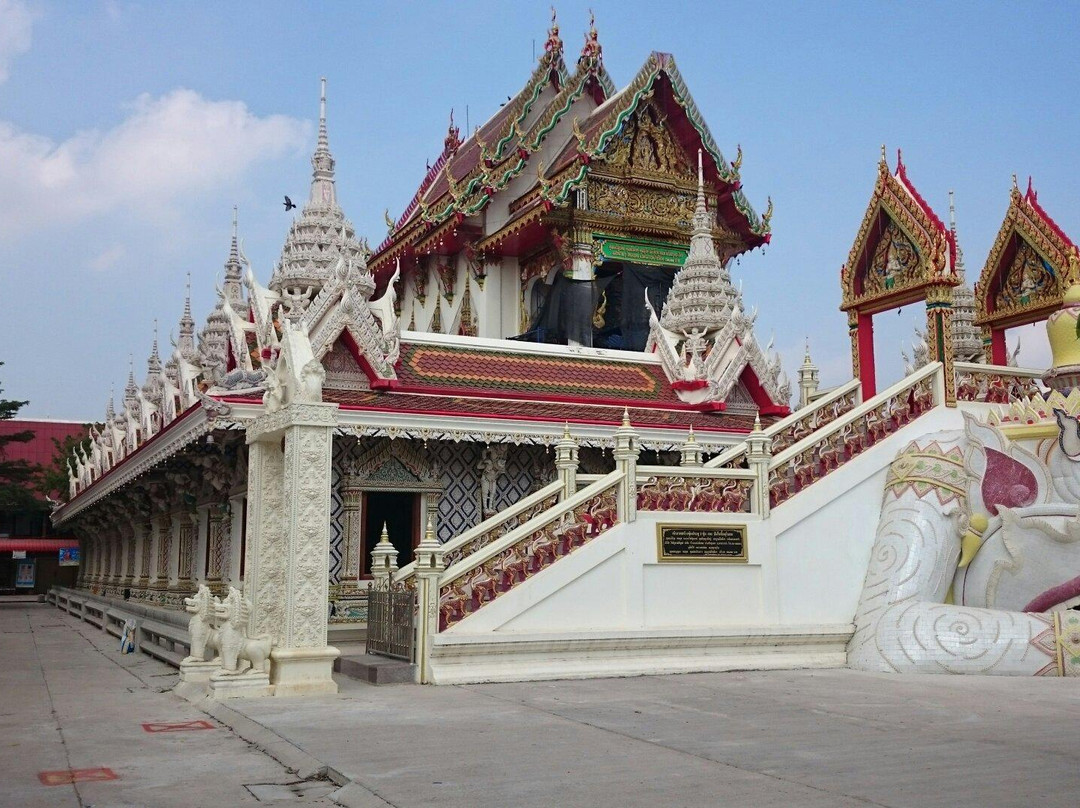 Wat Sri Uthumporn景点图片